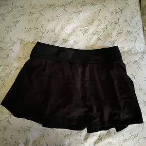 Lululemon pace rival skirt